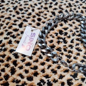 Bracelet silver tone